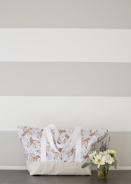 DIAMOND DAFFODILS WEEKENDER