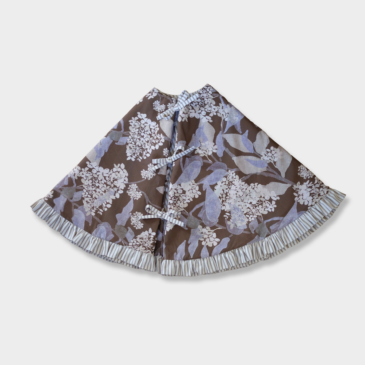 Christmas Tree Skirt - Grier Saddle